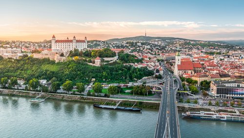Explore Bratislava individually - English-speaking private tour guide for up to 5 people