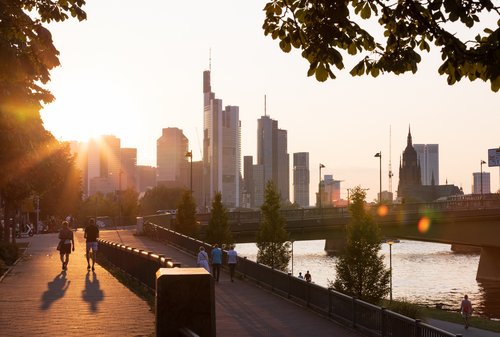City walk and city tour around Frankfurt